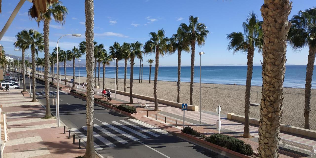 Premiere Ligne De Mer Roquetas de Mar Exterior foto
